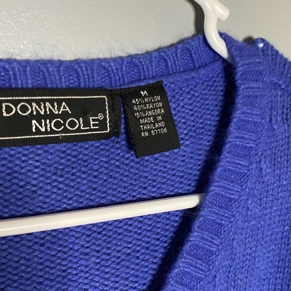 DONNA Nicole Angora Blend V Neck Sweater Size M - Picture 3 of 5